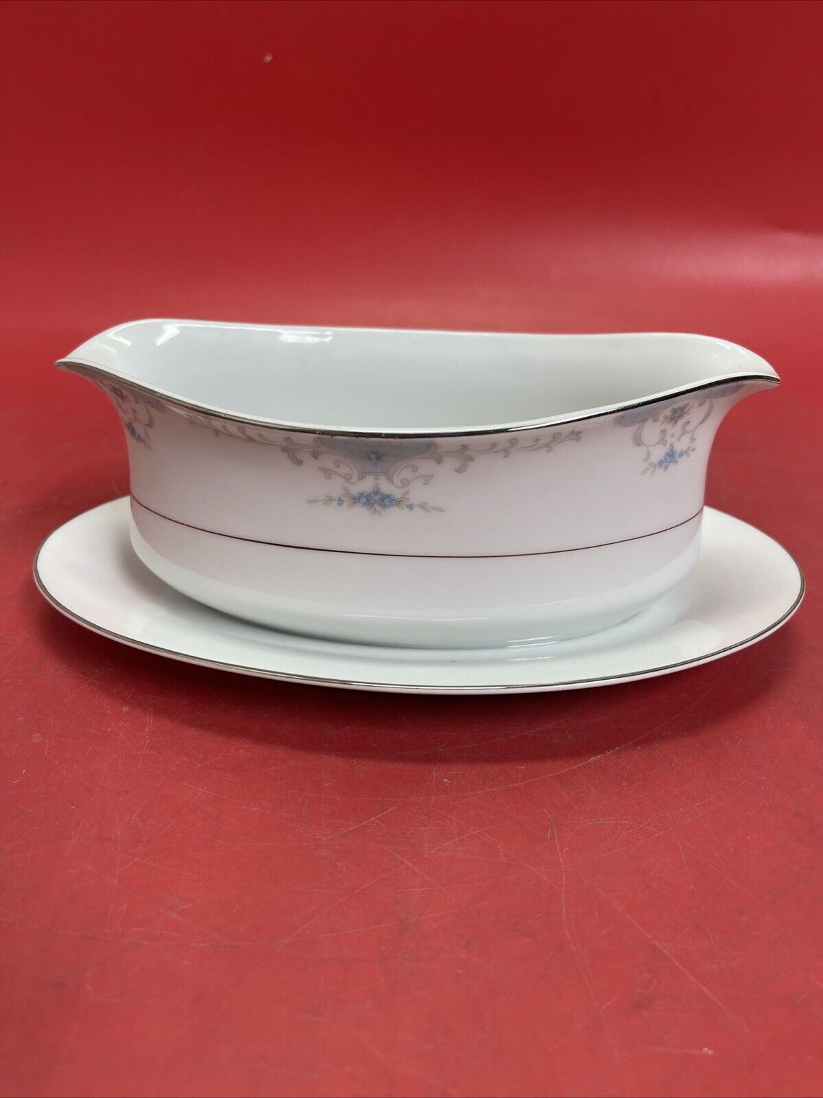 Fine China Heirloom By Fashion Royal Gravy Boat With Attached Underplate