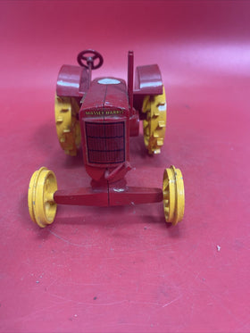 SCALE MODELS 1/16 MASSEY HARRIS 25 TRACTOR COLLECTOR SERIES FARM TOY