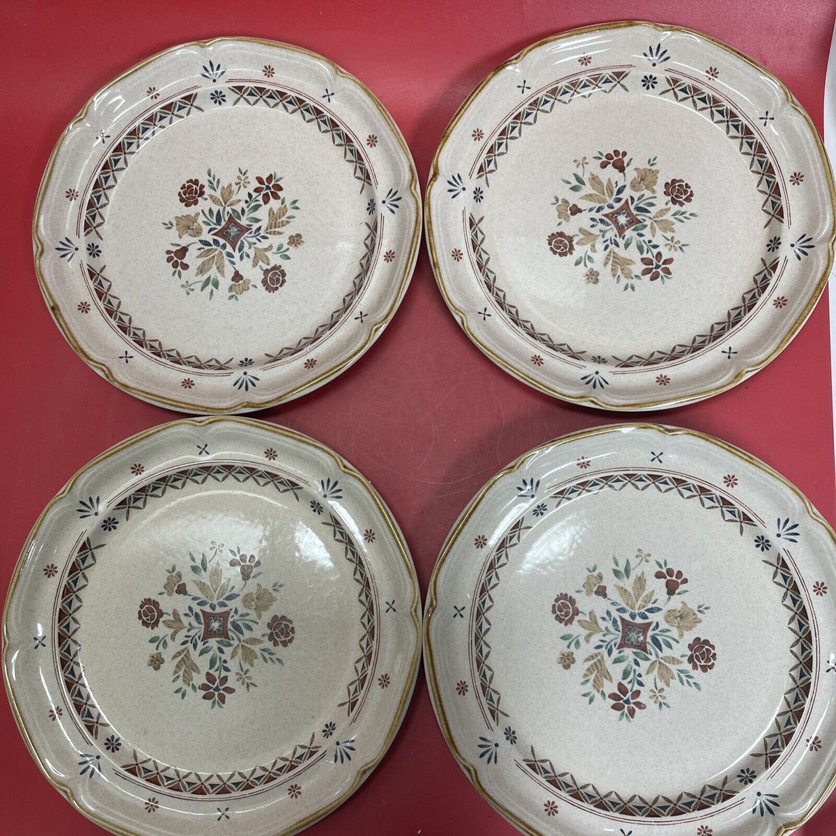 VTG Sundance International China Stoneware Dinner Plates Japan 10.75"  Set Of 4