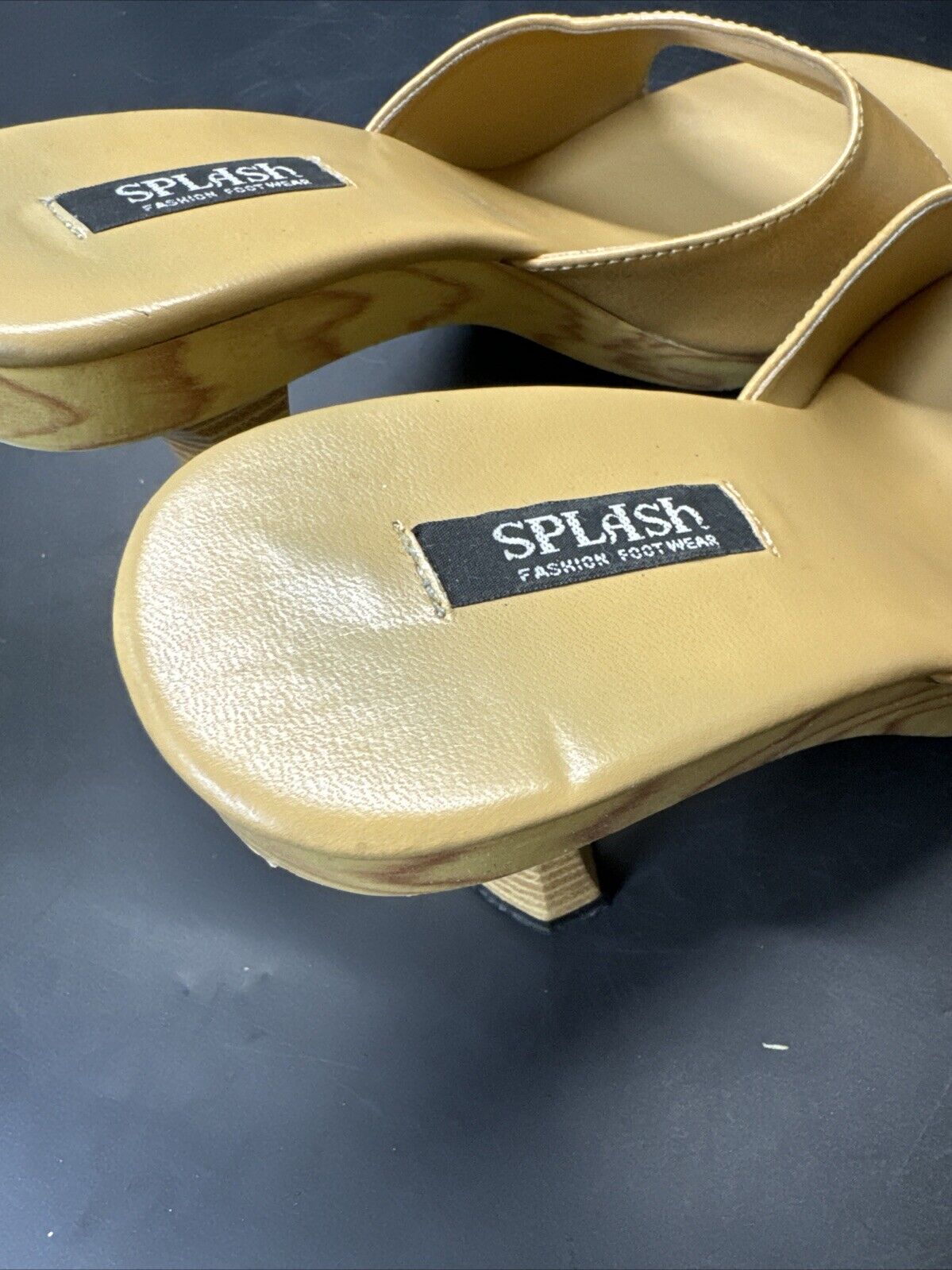 Splash Platform Chunky Wood Heel Sandals Size 8.5