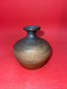 Studio Art Pottery Stoneware Vase Artist Signed Hand Thrown Vintage 4”H