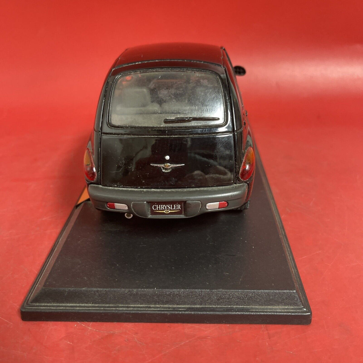 Maisto Chrysler PT Cruiser Special Edition 1/18 Scale