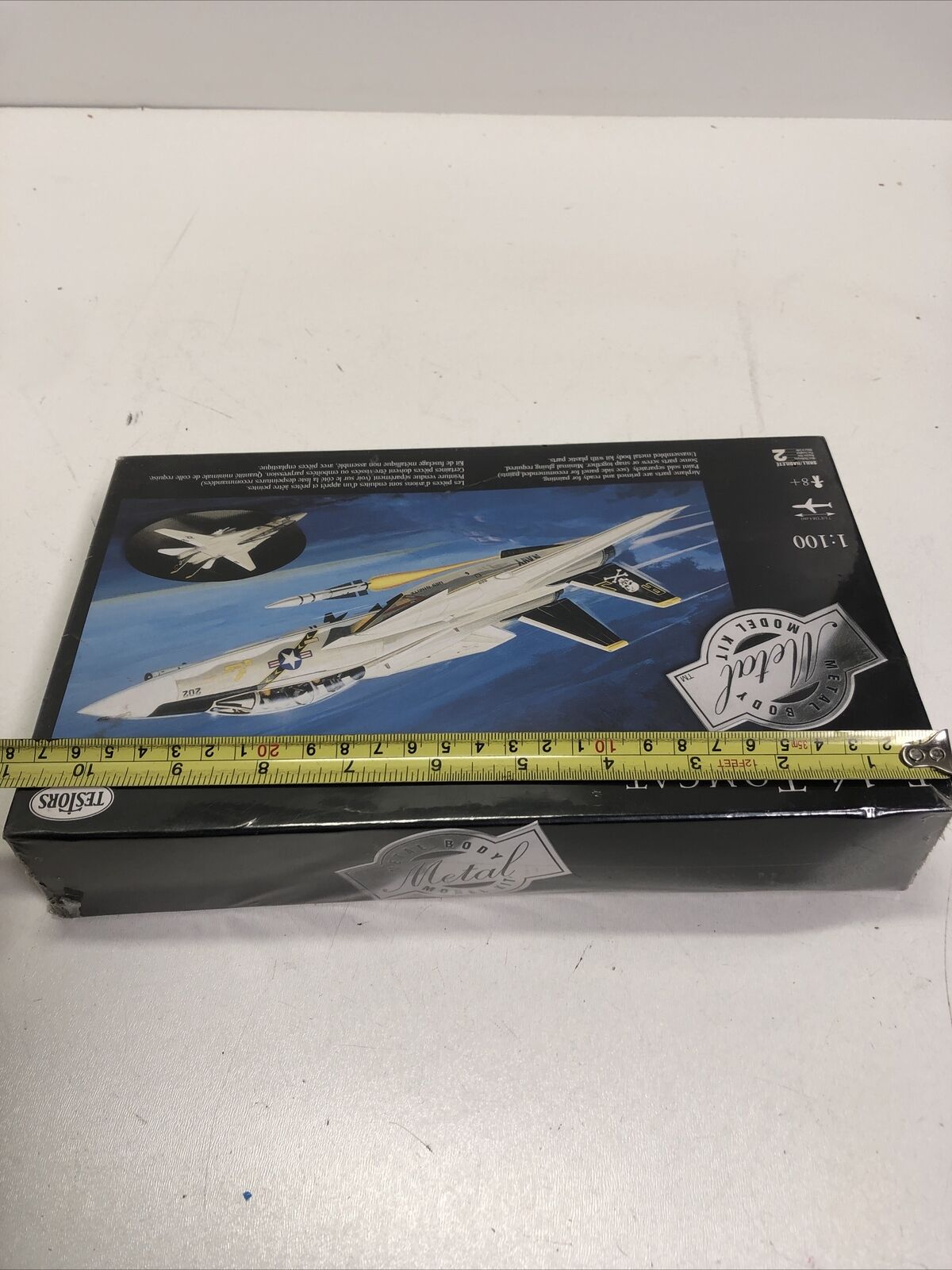 Testors F-14 Tomcat Metal Body 1:100 Model Kit  1999