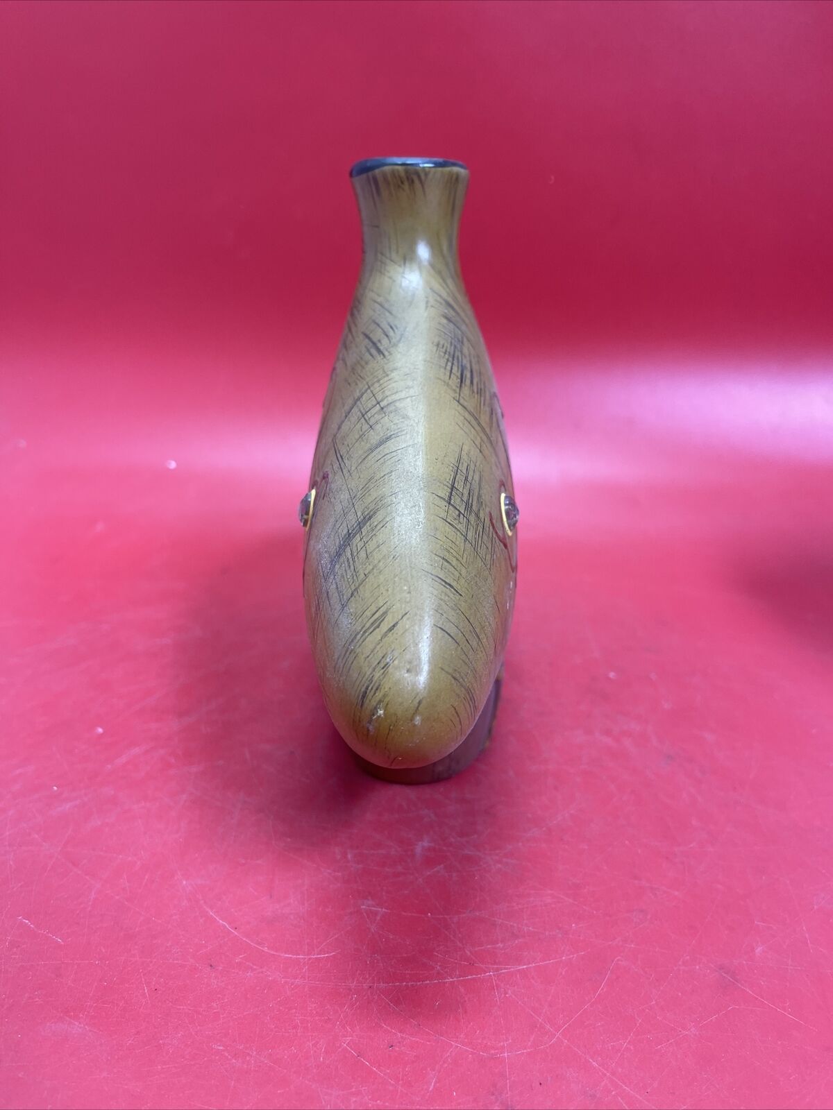 Retro-style Flower Vase Muted Colors Unique Shape