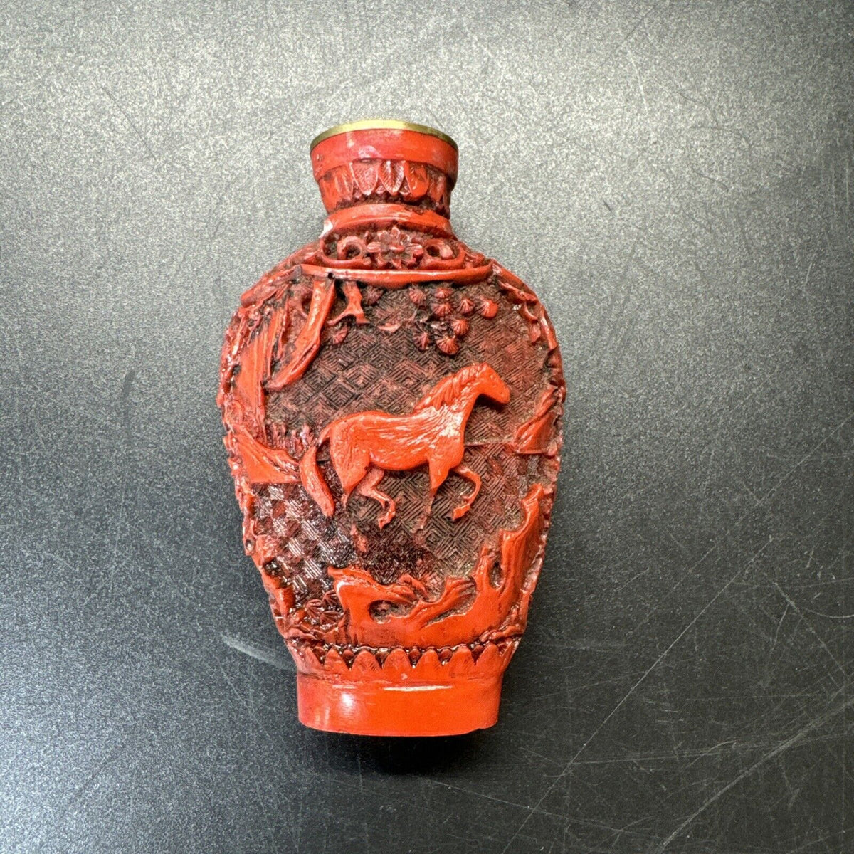 Antique Red Chinese Cinnabar Hand Carved Snuff Bottle Without Lid