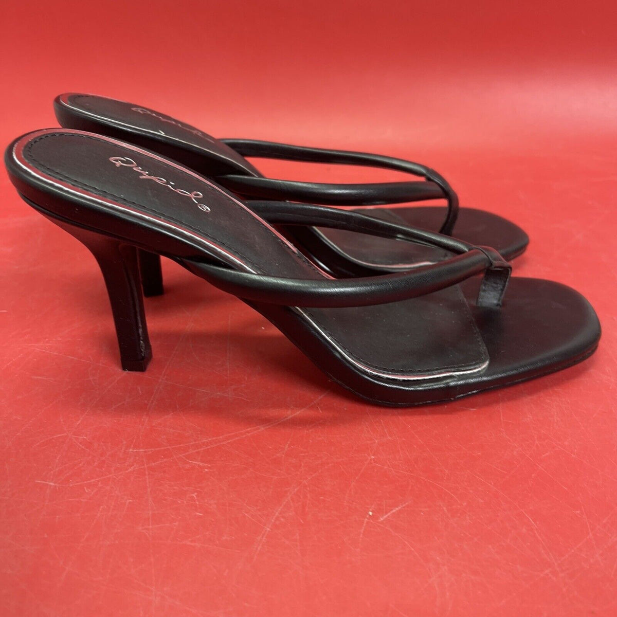 Qupid Womens-Isley-08 Black Sandals Size 8