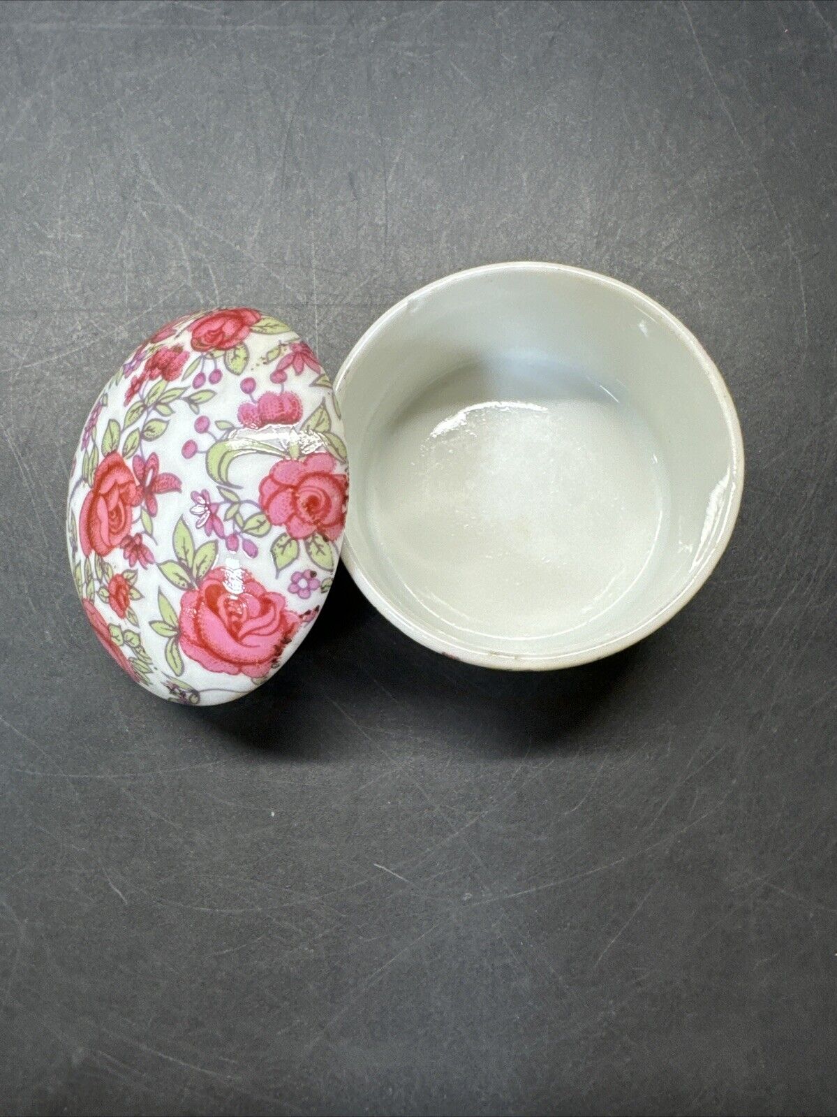 Vintage Ceramic Porcelain Trinket Dish with Lid/ Lot Of 4
