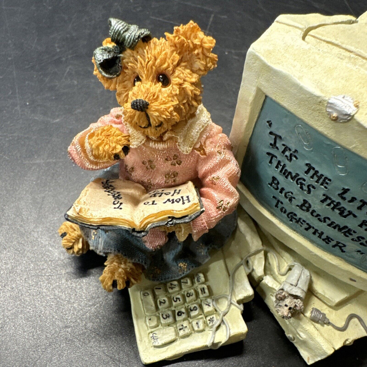 Boyds Bears & Friends, " Ms Griz...Keeping it Together"  Item # 4105/ 2000