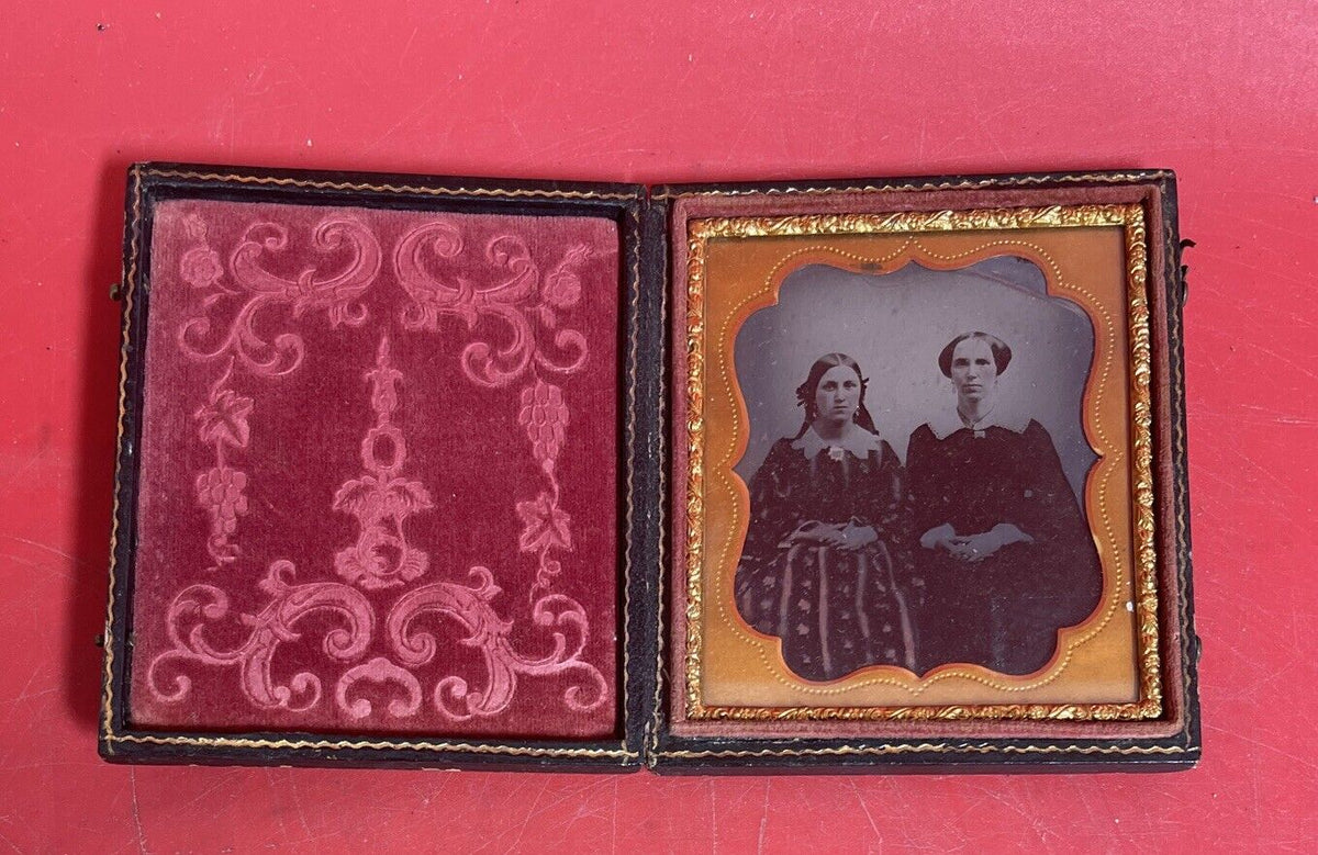 Antique Unique  Photo  Women & young woman