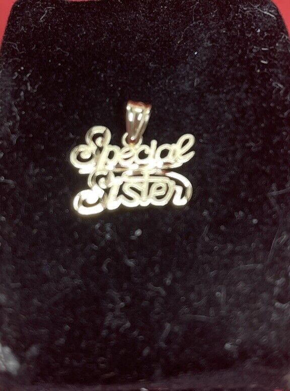 14K Yellow Gold Special Sister Pendant 0.9g