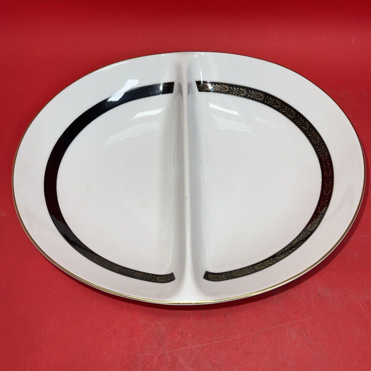 A Mikasa Fine China Narumi Large Serving Platter &  Divided Dish  #5353