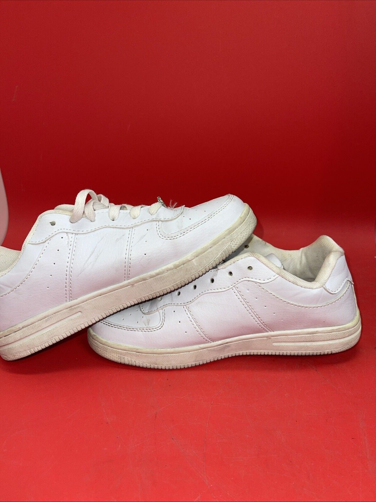 Baby Phat White Leather Sneakers Shoes w Jewel Embellishment Womens Size 8