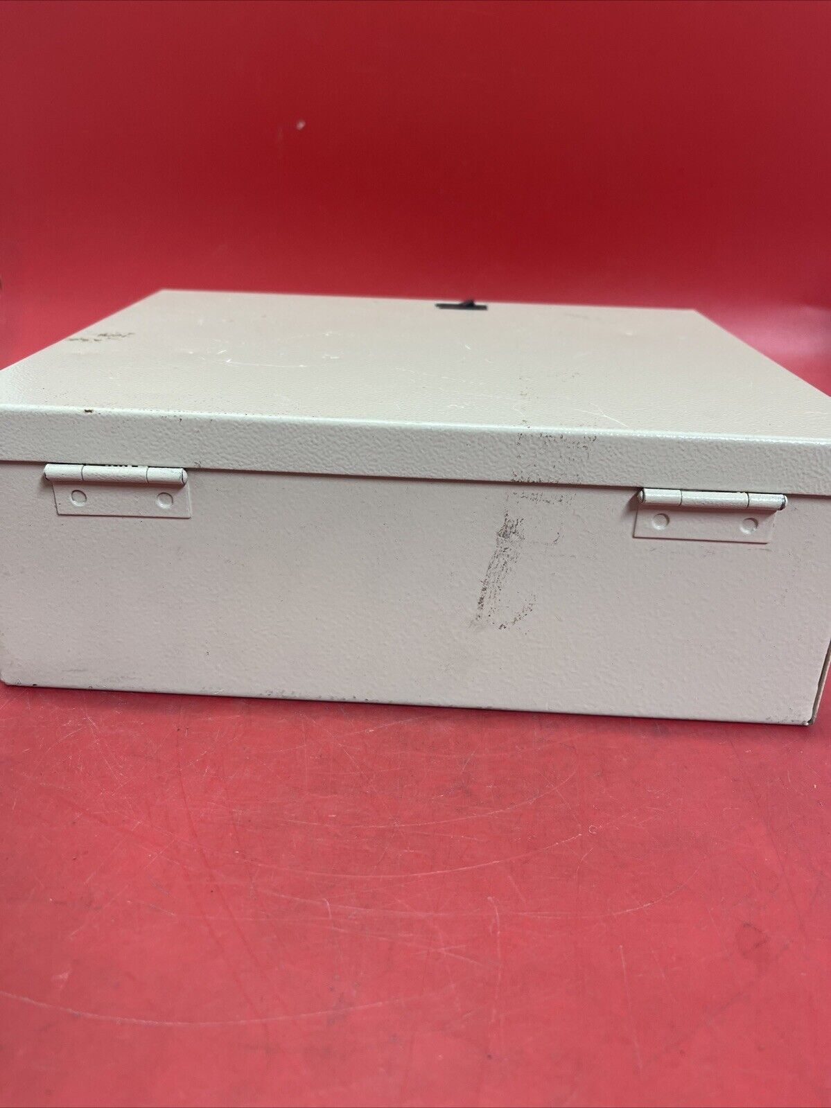  LTS DV-AT1210A-D07 9 Port Fused Output Power Distribution Box