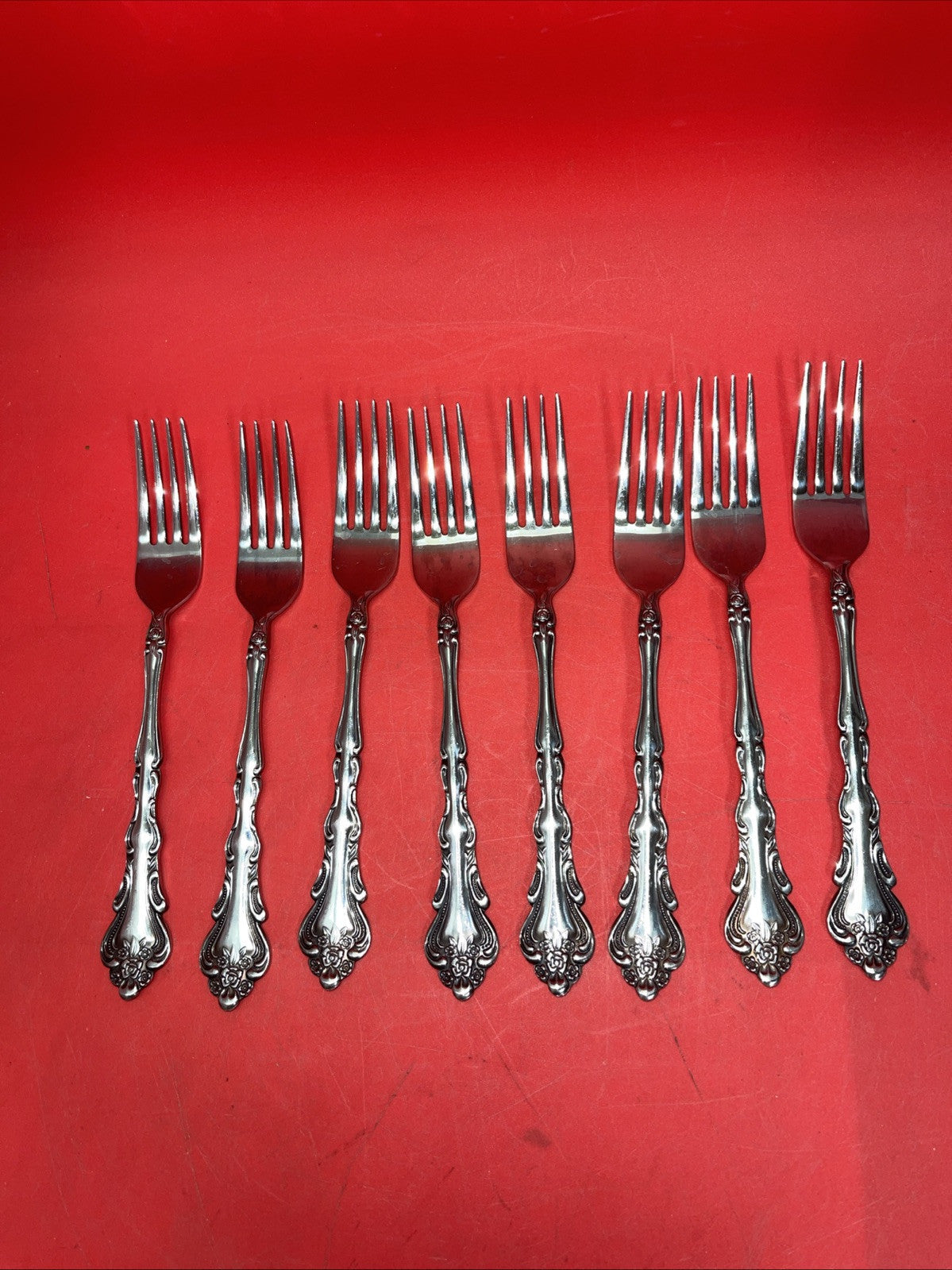 Oxford Hall Silversmiths,LTD.Set 70