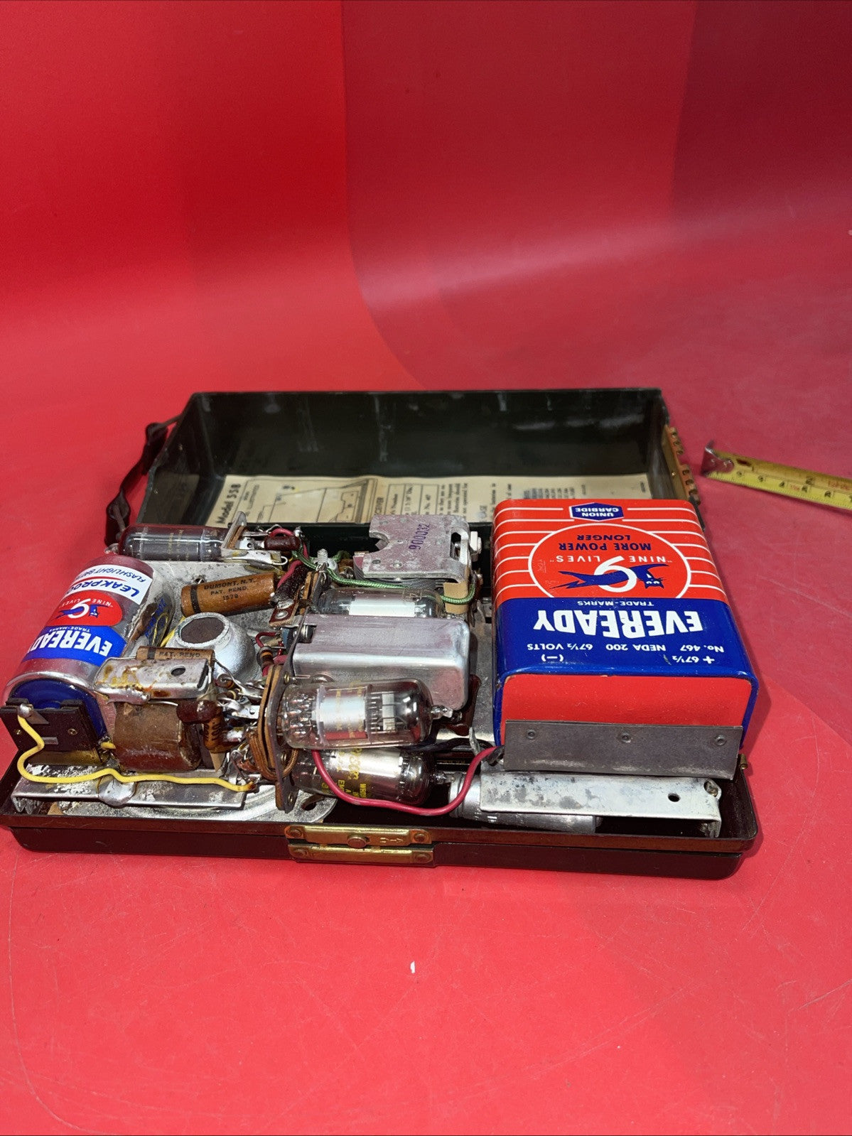 Emerson Tube Radio Model 558  1940's Made in USA | Portable Not Work