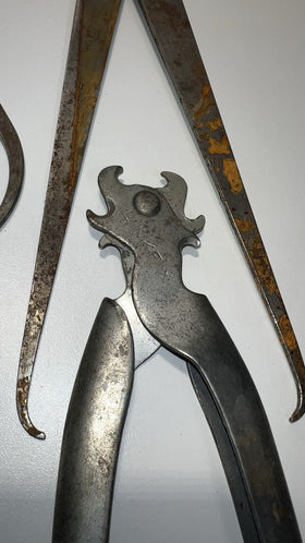 Lot of 5 Vintage Machinist Dividers Calipers Tools.