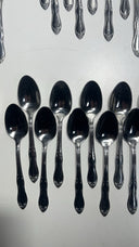 Simeon L & George H Rogers Oneida Xtra Jasmine Flatware Set / 48 Pieces