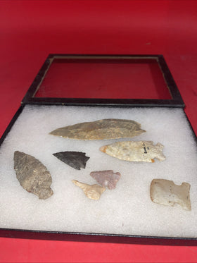 Native American Artifacts Lot 7 w/ Frame Arrowheads Collection 9”x7” Frame #23