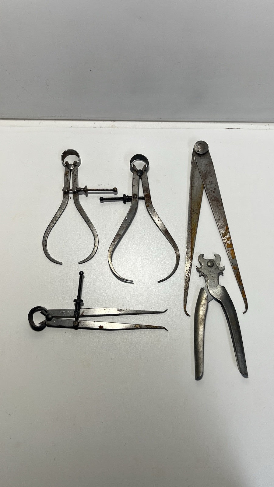 Lot of 5 Vintage Machinist Dividers Calipers Tools.