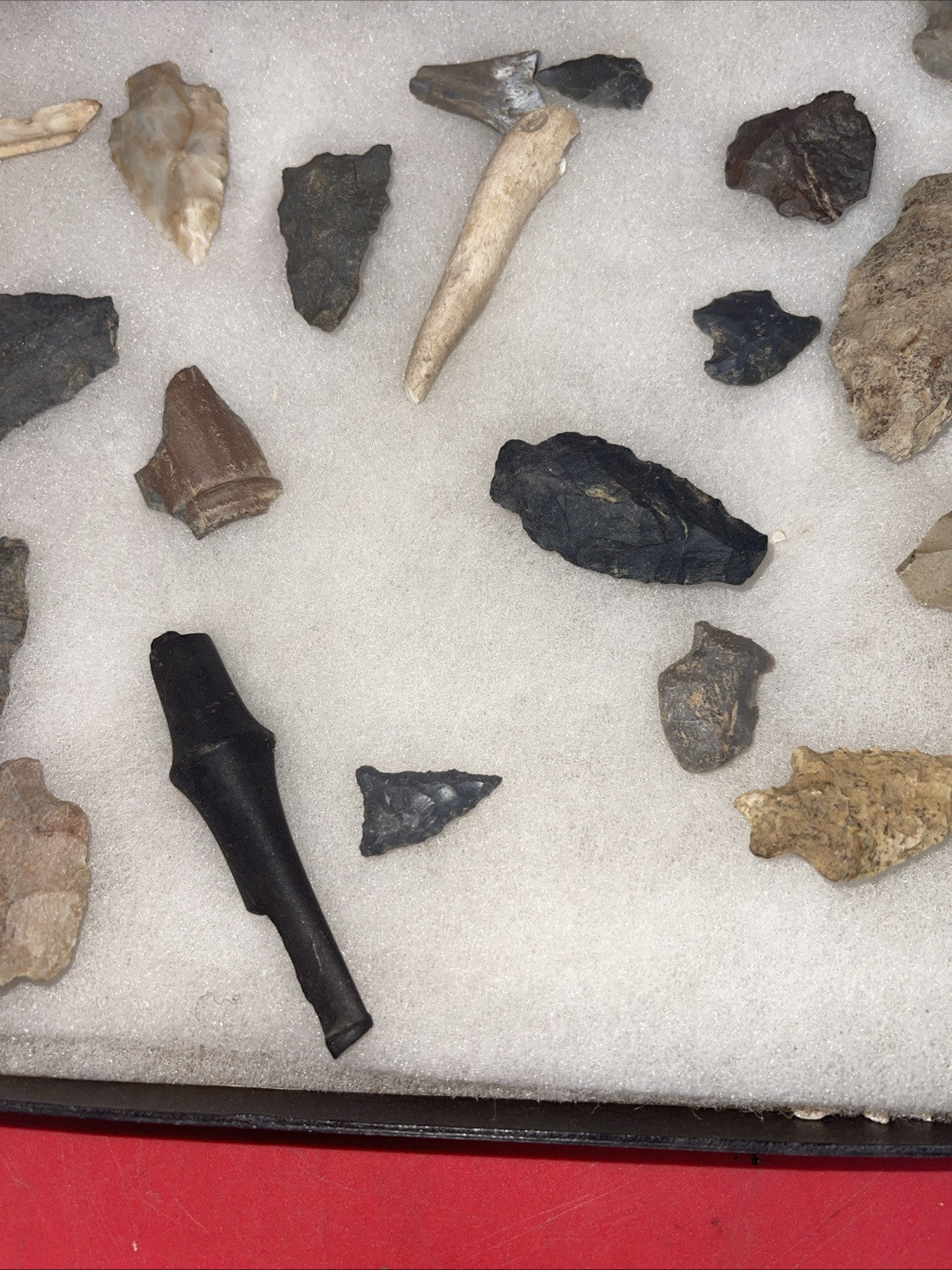 Native American Artifacts Lot 24 w/ Frame Arrowheads Collection 12”x8” Frame #13