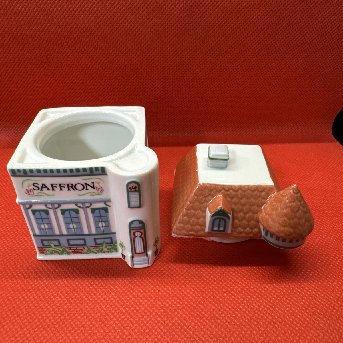 Vintage 1989 Lenox Spice Village SAFFRON Spice House With Lid
