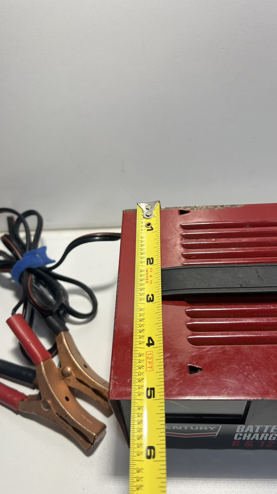 Century 87062 Battery Charger 6 & 12V • 6 & 2 Amps • USA