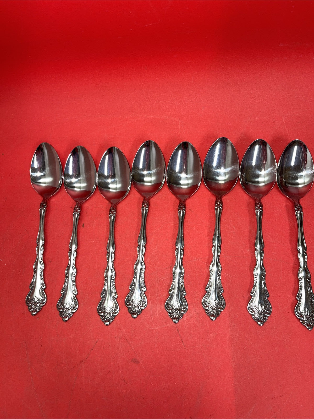 Oxford Hall Silversmiths,LTD.Set 70