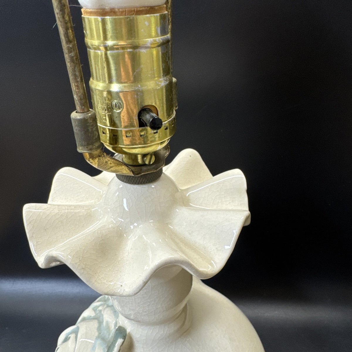 Vintage Small Ruffled Ceramic Lamp with 3-D Roses, Table Desktop Lamp