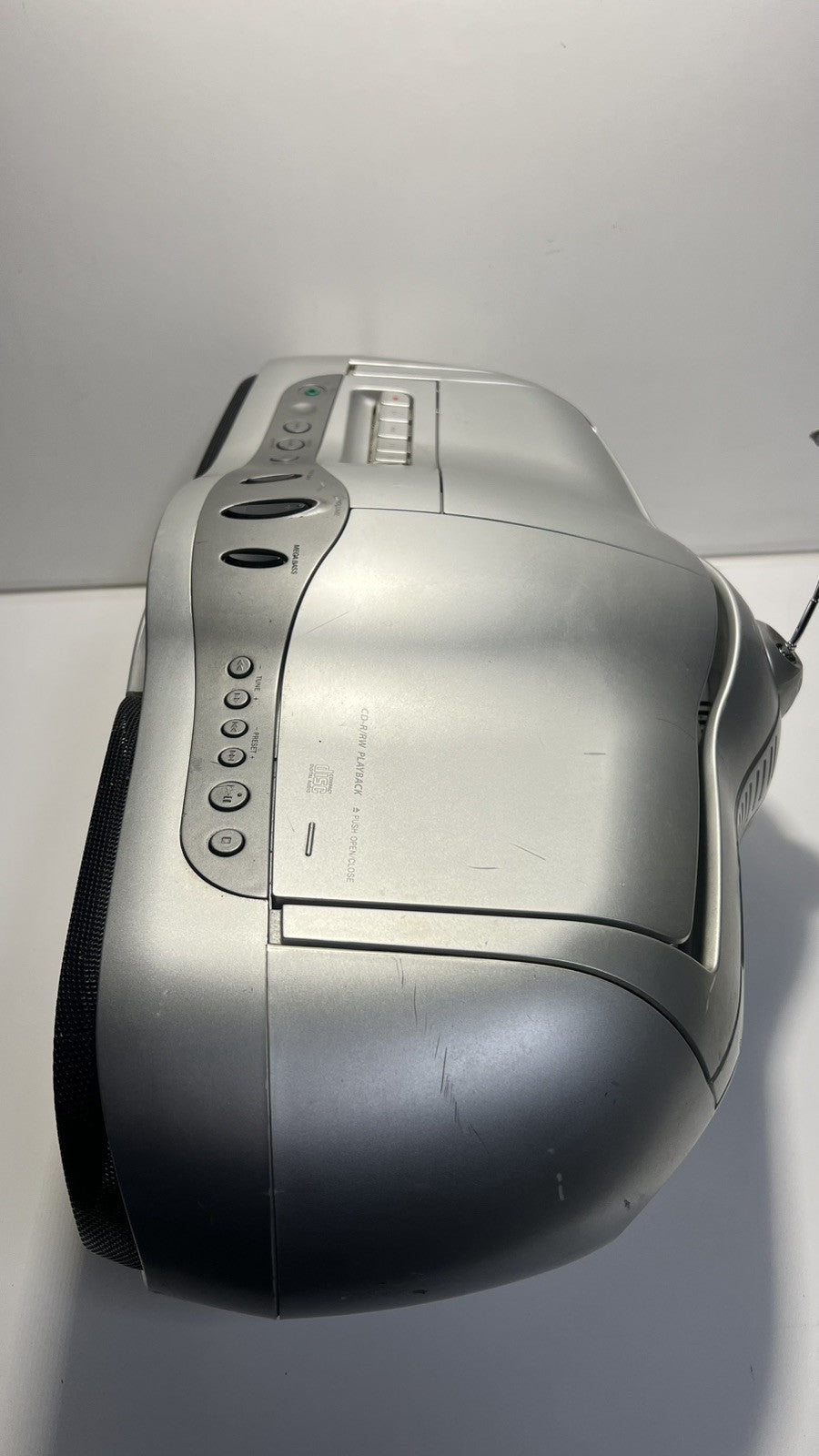 Sony Boombox CFD-F10 CD AM/FM Radio Cassette CD Recorder Mega Bass **READ**