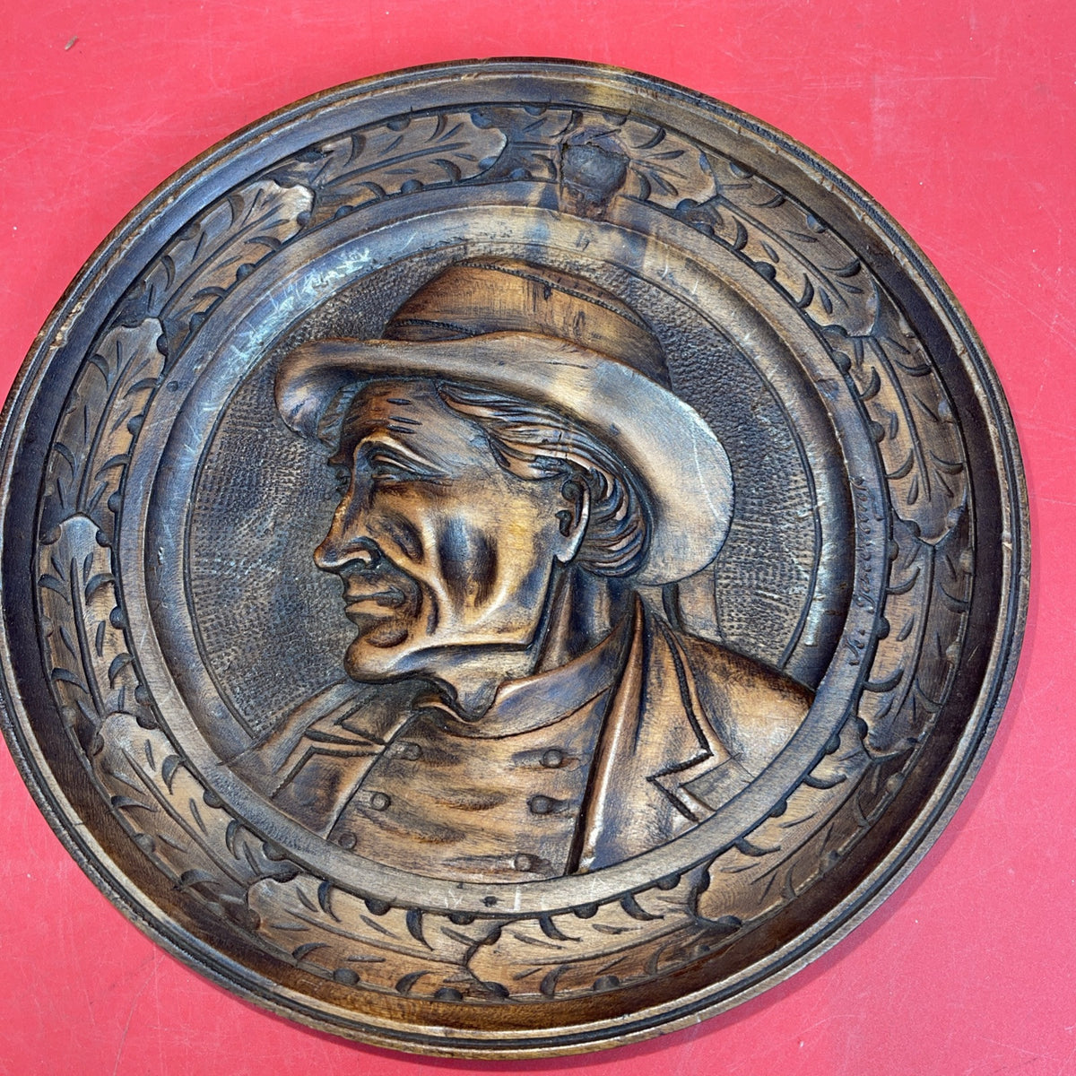 Vintage Handcrafted Wood Wall Plates in Folk Style in Man and Women, Diameter 8”