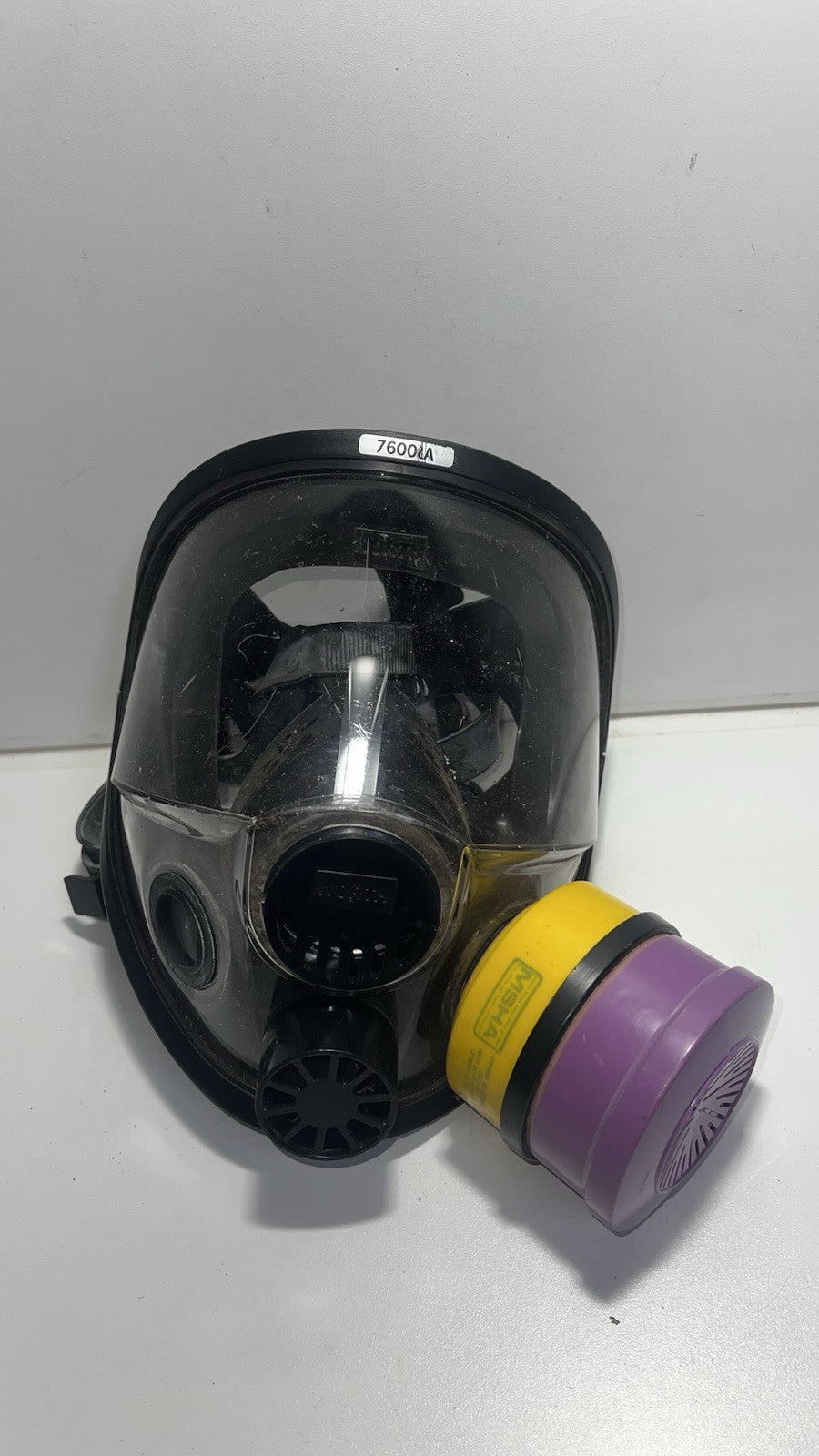 Honeywell North 76008A  Respirator Mask With 1 Cartridges
