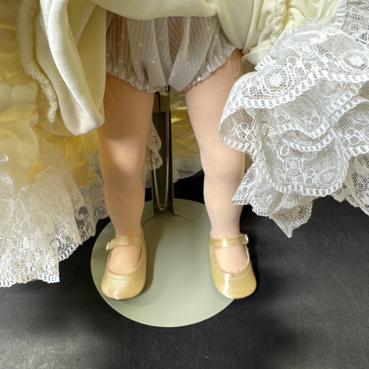 Robin Woods Doll Clara With Original Box/ Made in USA