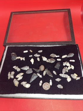 Native American Artifacts Lot / Frame Arrowheads Collection 12”x8” Frame #10