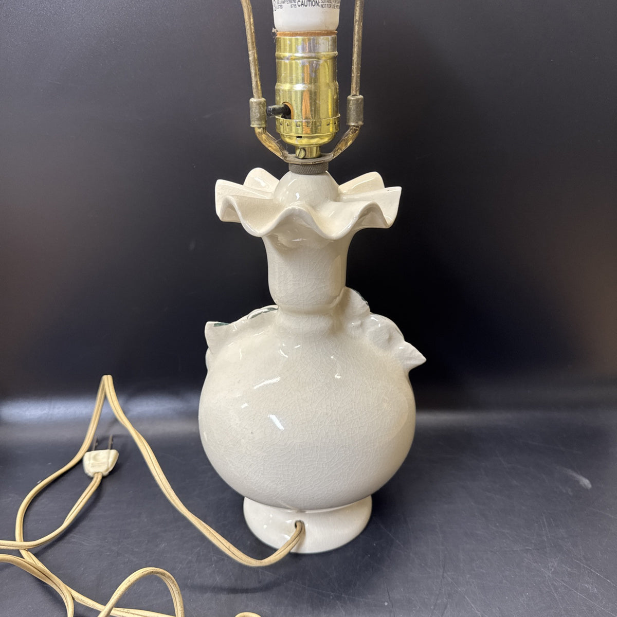 Vintage Small Ruffled Ceramic Lamp with 3-D Roses, Table Desktop Lamp