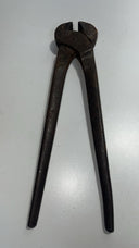 CAREW'S Antique Number 10 End Cutting Nippers Farm Tool Made in USA