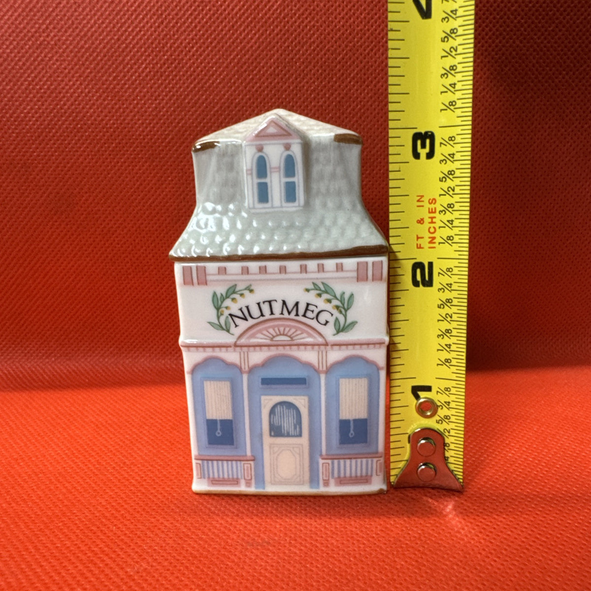 Vintage 1989 Lenox Spice Village NUTMEG Jar With Lid