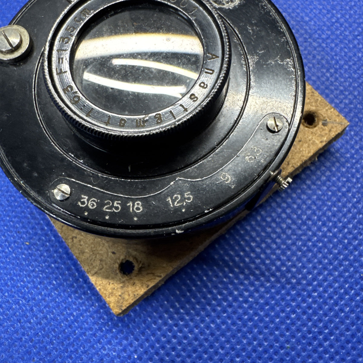 Anastigmat 1:6.3 F=13.5cm No.110001 Vario