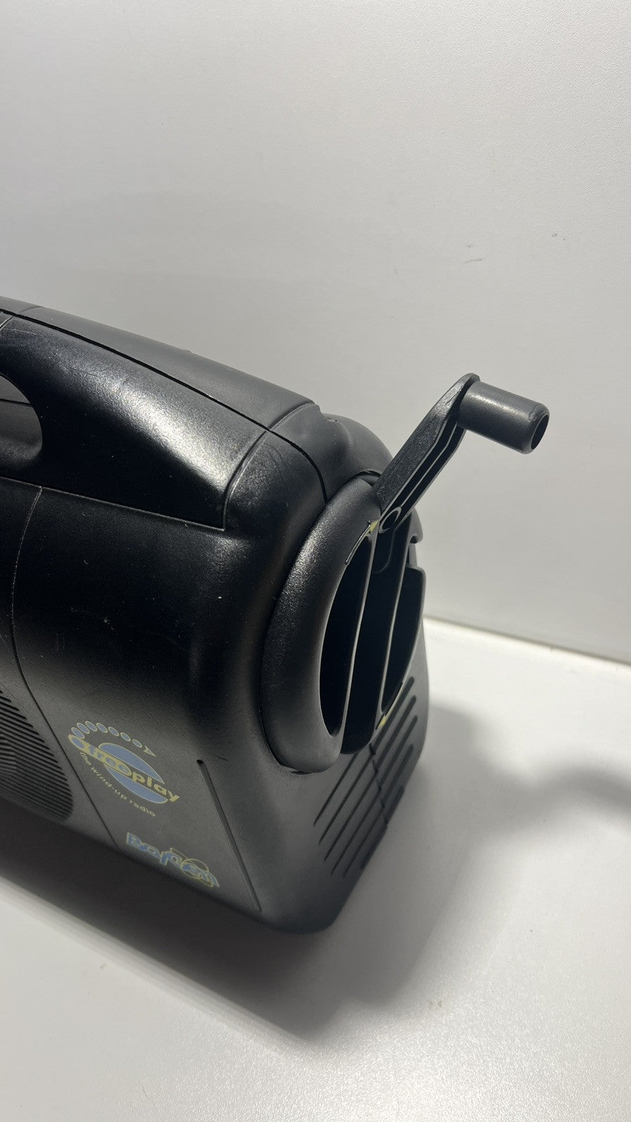 BayGen Freeplay Hand Crank Wind-Up Self Powered AM/FM/SW Portable Radio-TESTED