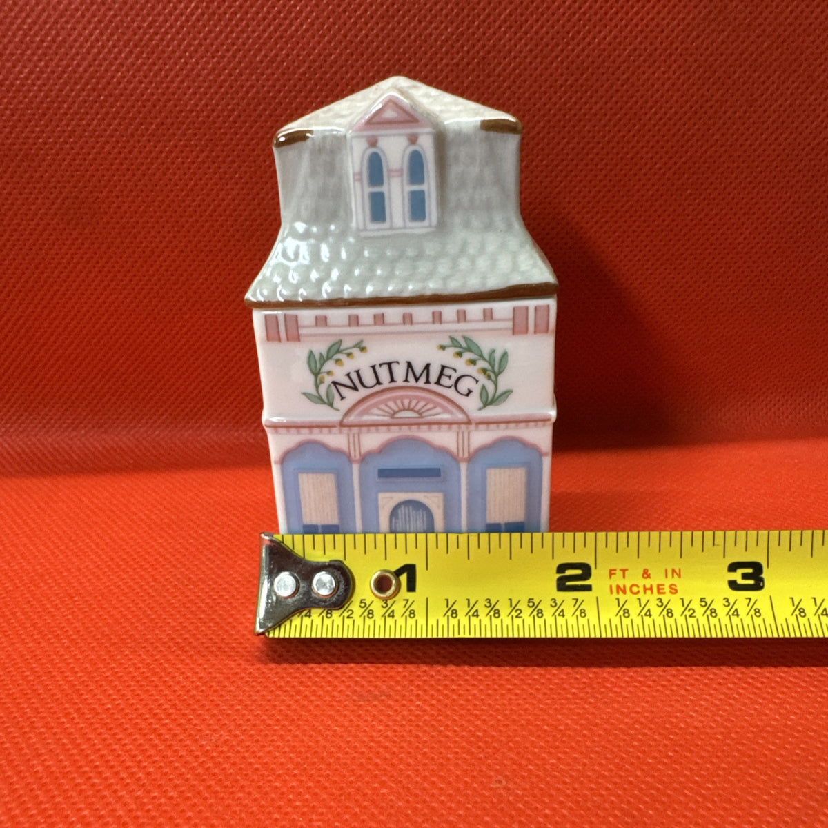 Vintage 1989 Lenox Spice Village NUTMEG Jar With Lid
