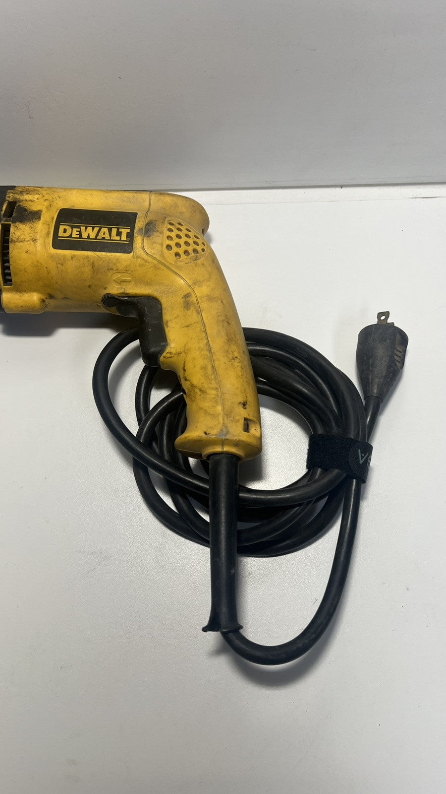 Dewalt DW257 VSR Variable Reversing Speed Drywall Electric Screwdriver (used)