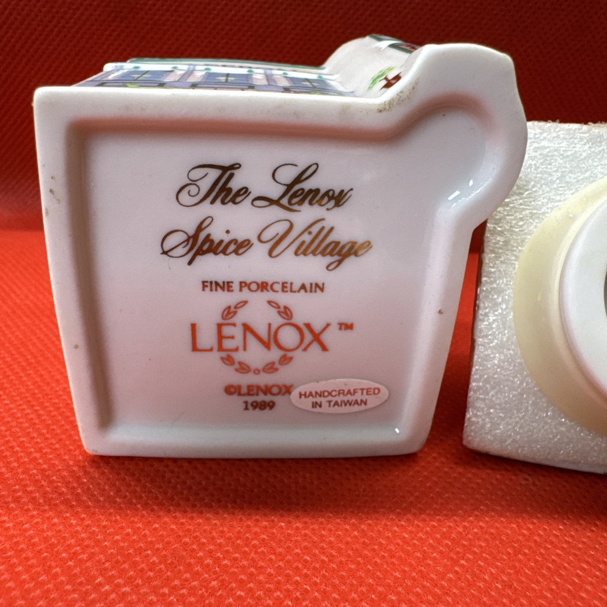 Vintage 1989 Lenox Spice Village SAFFRON Spice House With Lid