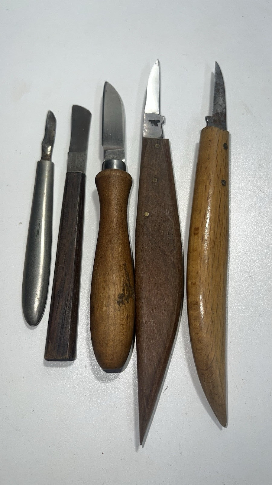 Lot of 10 Vintage Un/Branded Knives & Carving Tools - Wood & Metal Handles