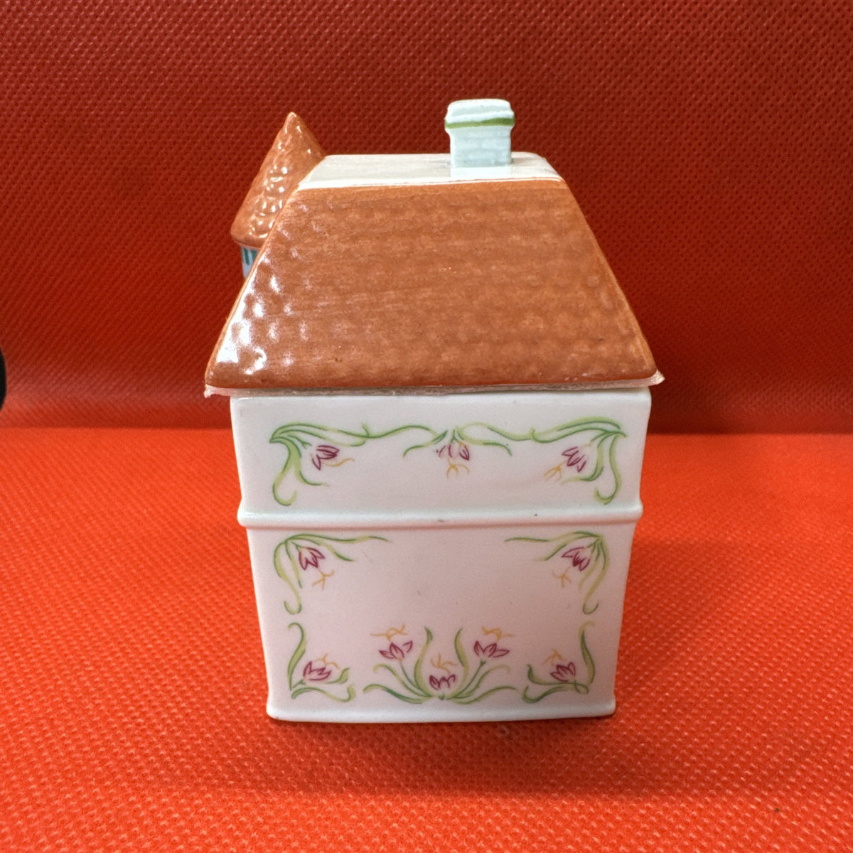 Vintage 1989 Lenox Spice Village SAFFRON Spice House With Lid