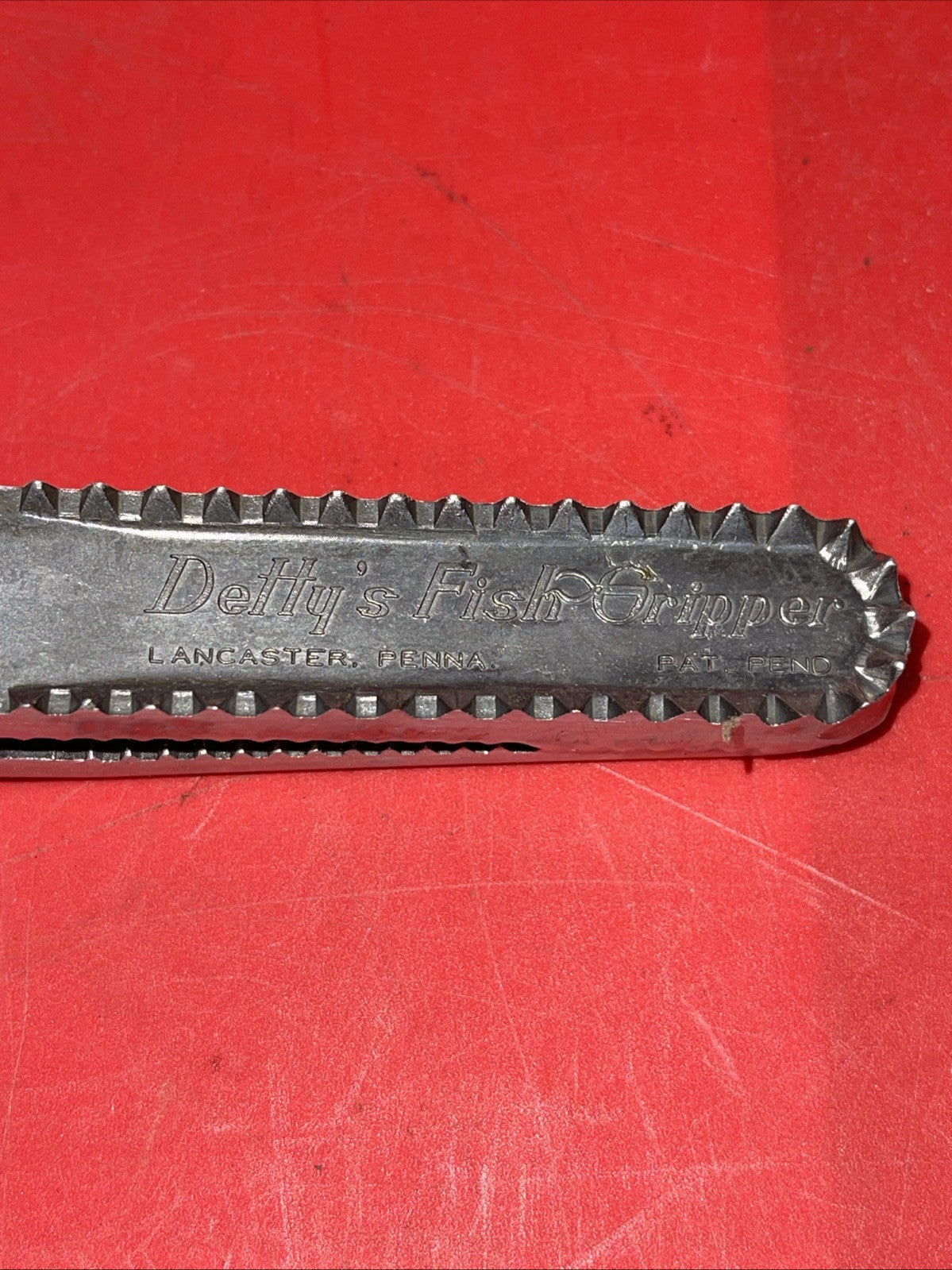 Detty's Fish Gripper Lancaster PA  Vintage Aluminum Fishing Pliers Original Box