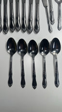 Simeon L & George H Rogers Oneida Xtra Jasmine Flatware Set / 48 Pieces