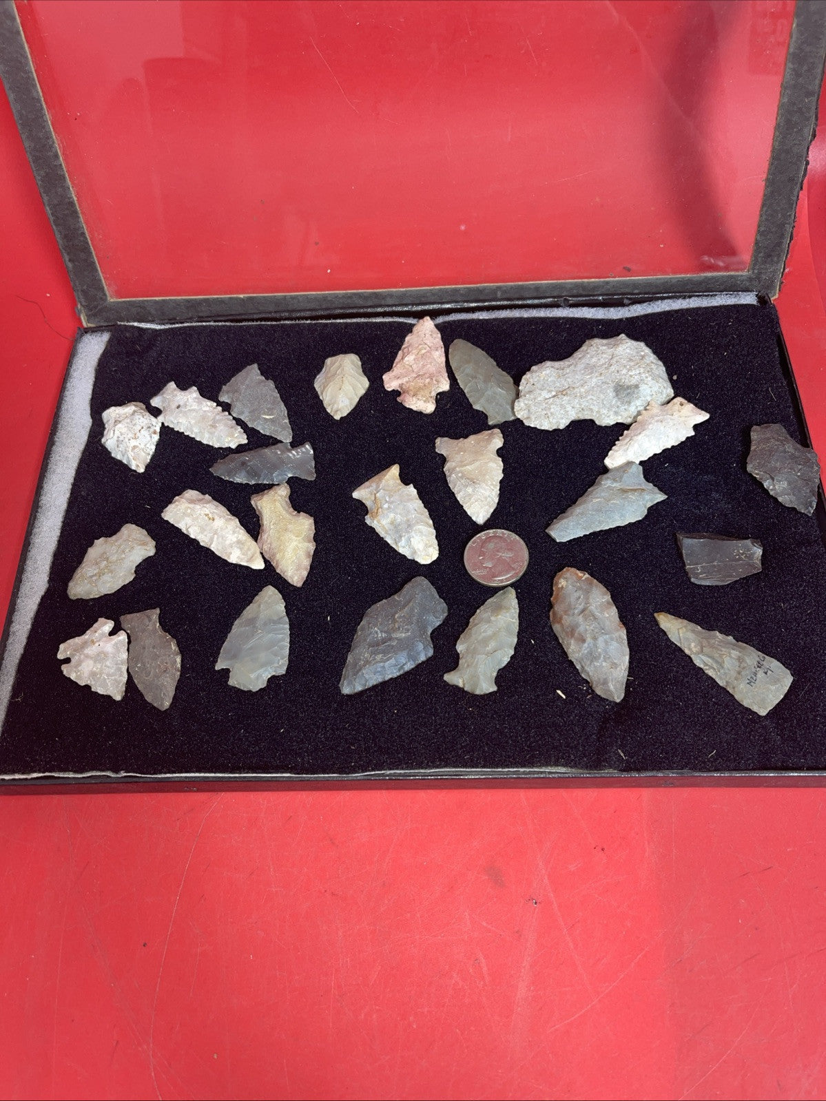 Native American Artifacts Lot 24 w/ Frame Arrowheads Collection 12”x8” Frame #11