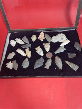 Native American Artifacts Lot 24 w/ Frame Arrowheads Collection 12”x8” Frame #11