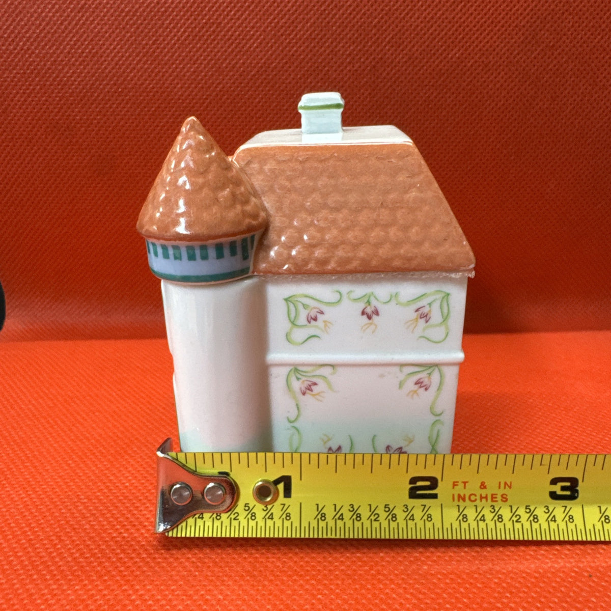 Vintage 1989 Lenox Spice Village SAFFRON Spice House With Lid