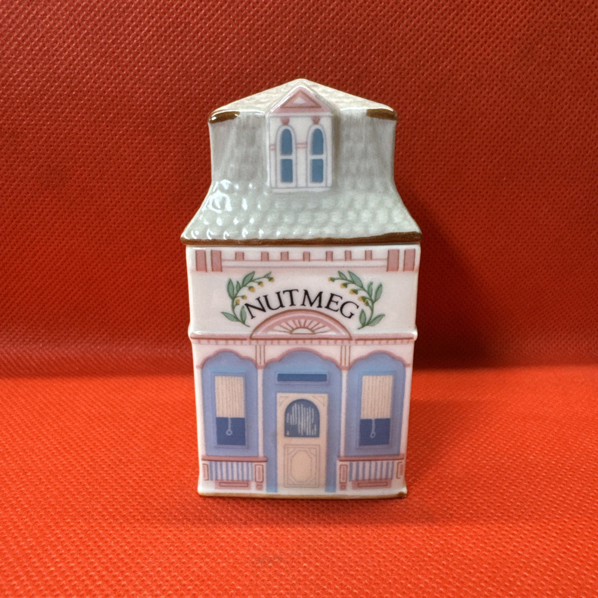 Vintage 1989 Lenox Spice Village NUTMEG Jar With Lid