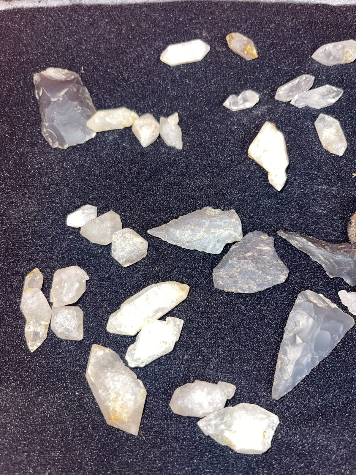 Native American Artifacts Lot / Frame Arrowheads Collection 12”x8” Frame #10